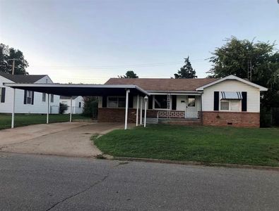 Property at 1419 Pine Ave, Clinton, OK