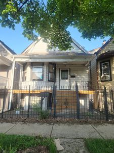 2040 N Kildare Ave
