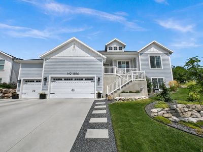 1686 N Emerald Dr