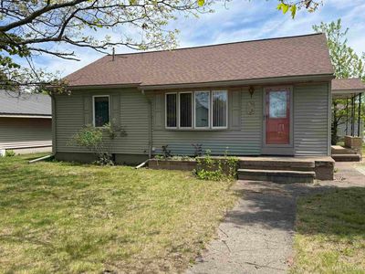 4 N Mitchell St