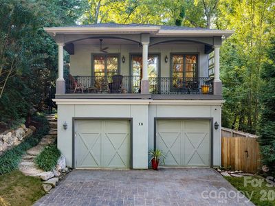 18 Woodlink Rd