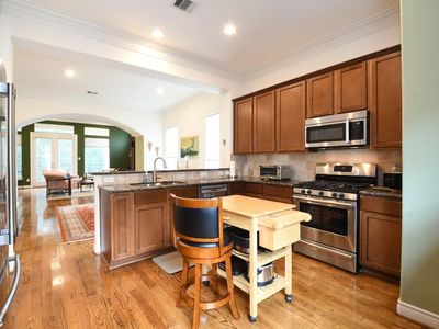 9127 Harbor Hills Dr