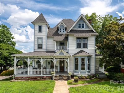 411 W Union St