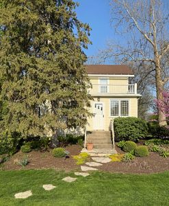 3961 Fairview Ave