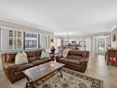 112 Brackenwood Road