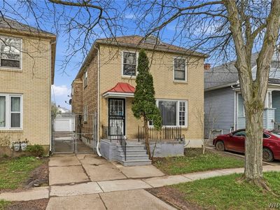 70 Harriet Ave