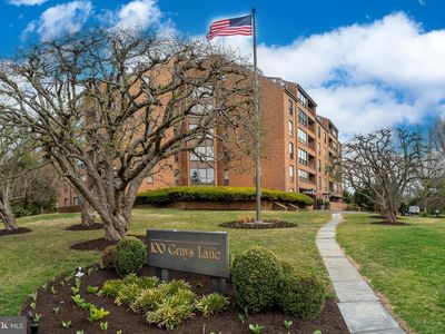 100 Grays Ln APT 302-304