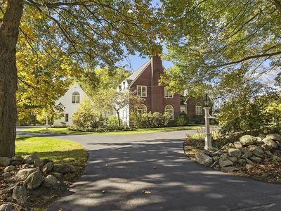 853 Strawberry Hill Rd