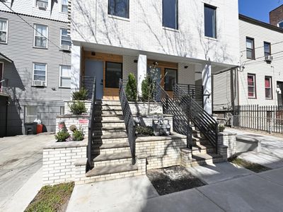 312 11th St #2