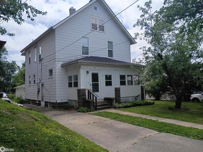 1214 E 4th St