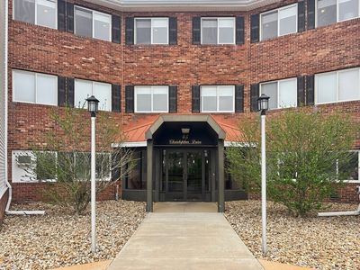 45 Christopher Dr APT 105