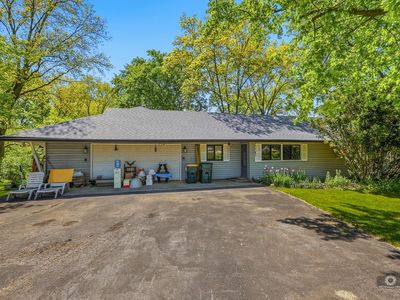 8904 Lemont Rd