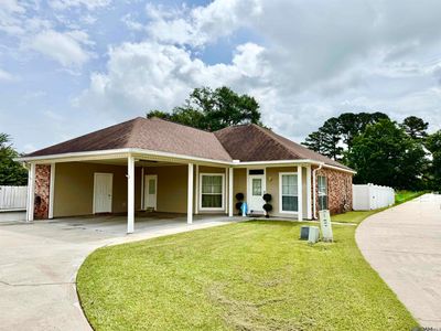 214 S Daphne Dr