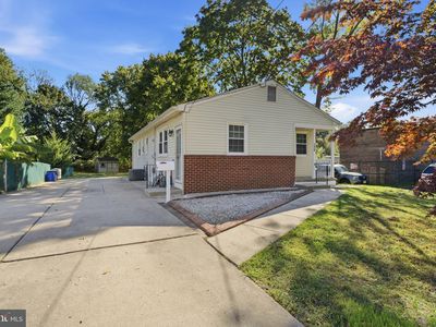 208 Cedar Ave