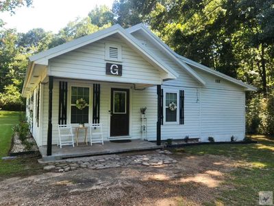 Property at 418 E Thomas St, Atlanta, TX