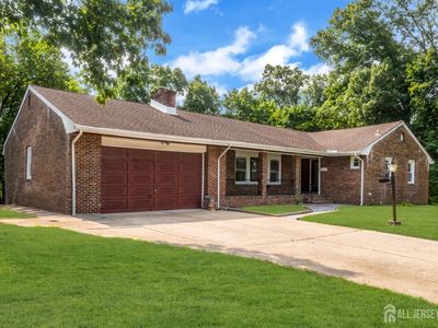 285 Highland Dr