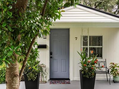 7 CARVER COURT