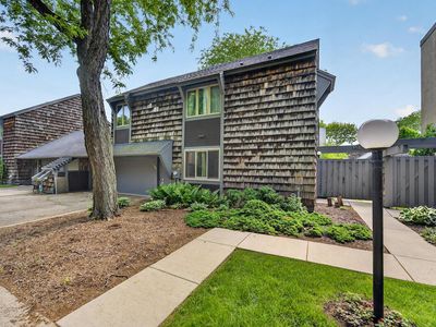 152 Lakefield COURT