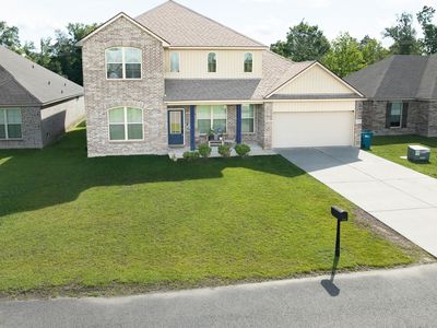723 W Berryvine Ln