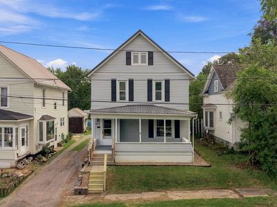 523 Evergreen St