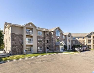 1341 Lake Dr W UNIT B-305