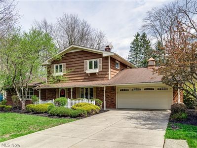 7823 Oakhurst Cir