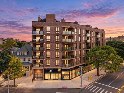 1502 W 1st St #5C