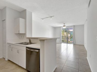 720 S Sapodilla Avenue #303