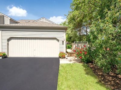 868 Longmeadow Ct #1006
