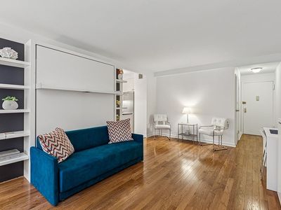 401 E 74th St APT 2P