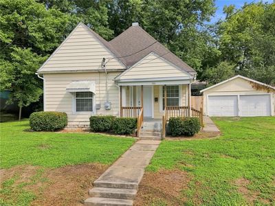 Property at 106 Grandview St, Richmond, MO