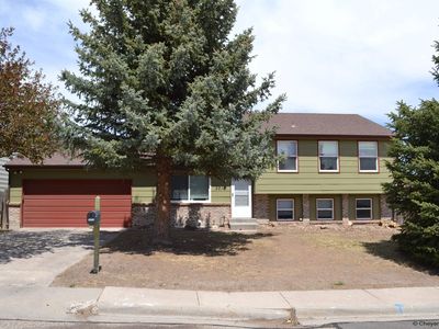 2218 Apache St
