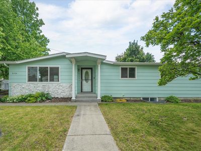 8204 E Augusta Ave