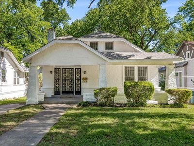 1468 Faxon Ave
