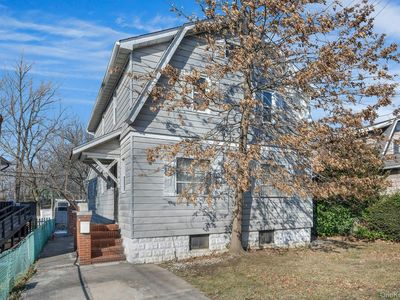 188 Edgewater Park #D