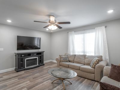 900 Mountain Creek Rd APT 300