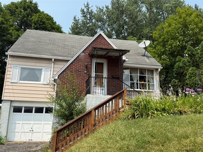 15 Whiting St