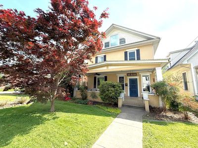 219 Scott Ave