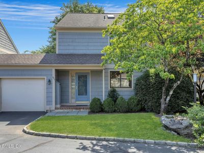527 W Lyon Farm Dr Unit 527