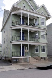 60 Briggs St