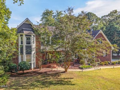 3735 Stoneybrook Dr