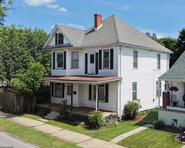 109 Davis St