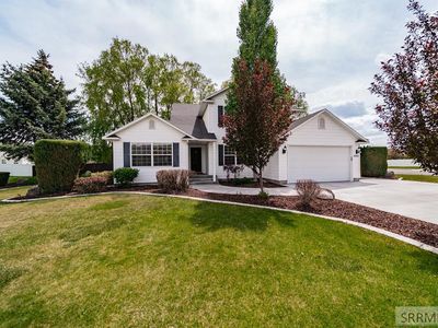 1040 Wheatstone Dr
