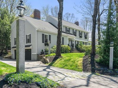 69 Royalston Rd