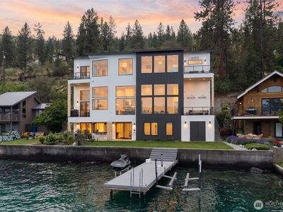 3212 S Lakeshore Road