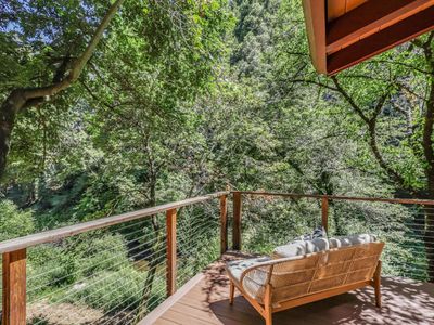 135 Glen Lomond Ln