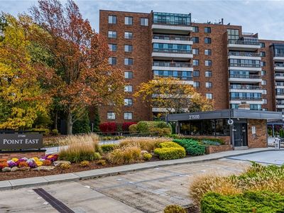 27500 Cedar Rd APT 605