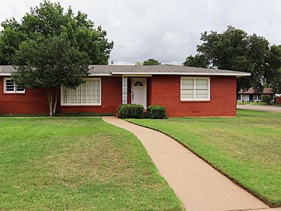 1600 Santa Fe Ave