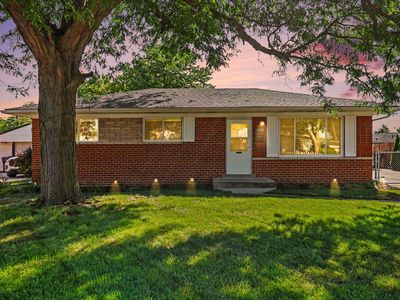 Property at 33826 Brookshire Dr, Sterling Heights, MI