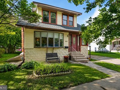 Property at 133 W Lake Ave, Blackwood, NJ